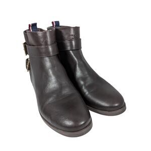 Tommy Hilfiger vegan booties DK brown sz 7.5M Some damage as shown in pictures